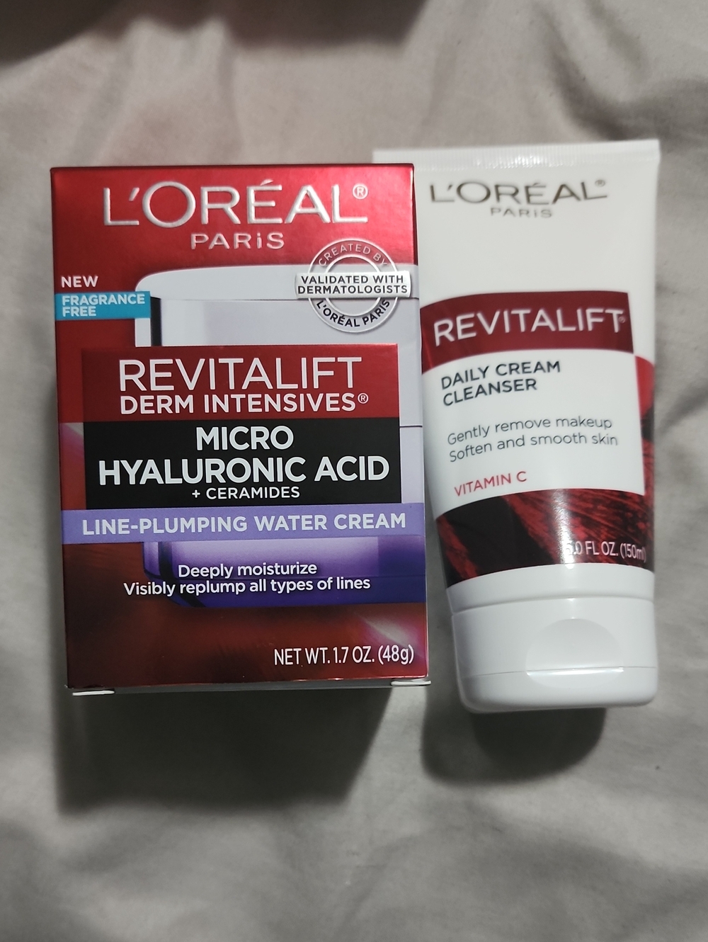 2 L'Oréal Paris Revitalift Micro Hyaluronic Acid Line-Plumping Water Cream - Red